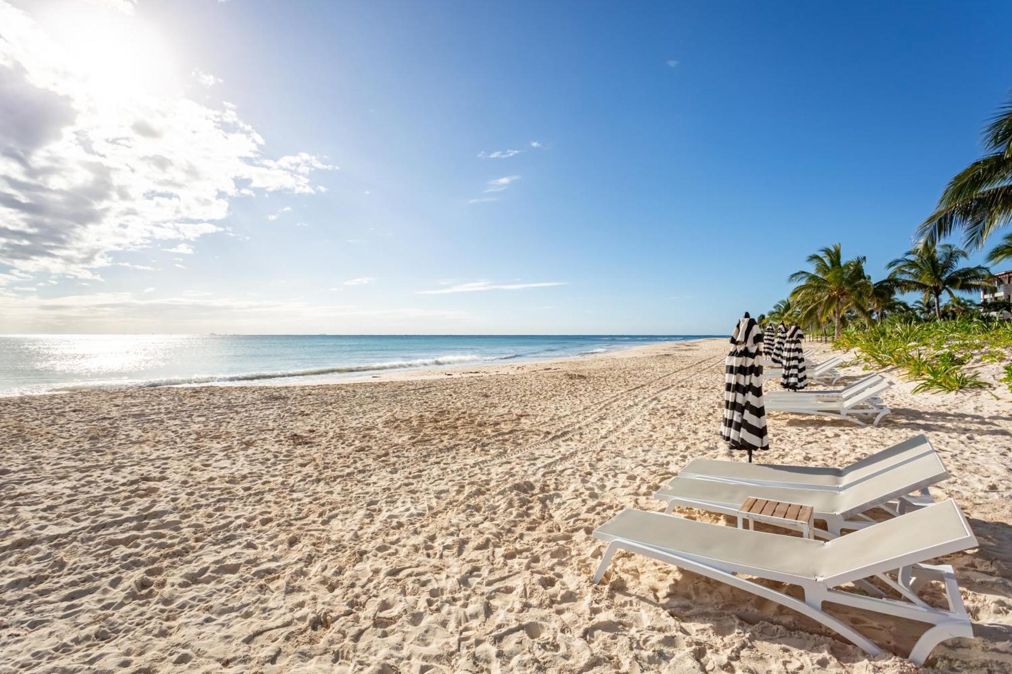 Gorgeous Ocean Front Casa Shell Playa del Carmen