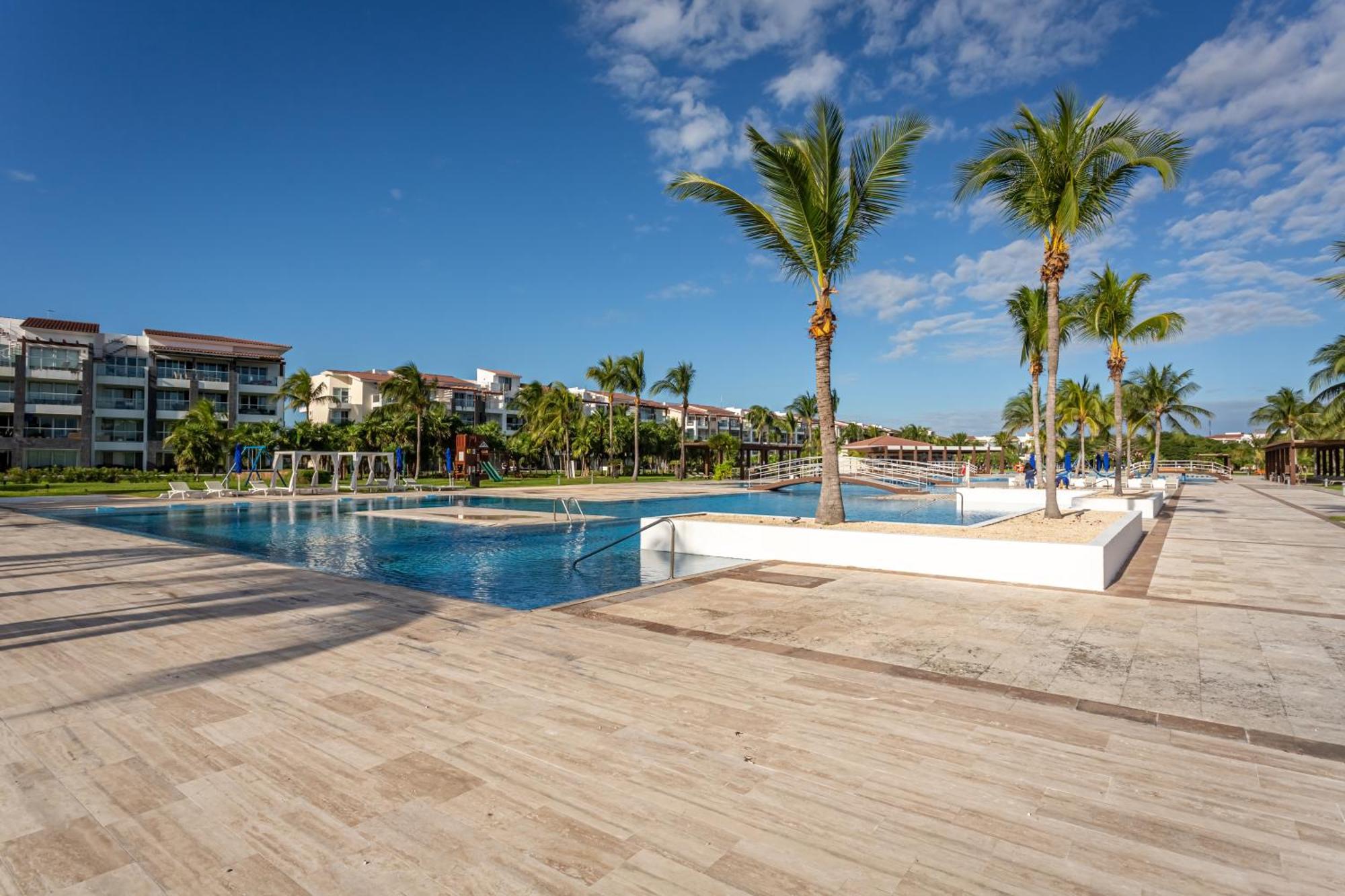 Gorgeous Ocean Front Casa Shell Playa del Carmen